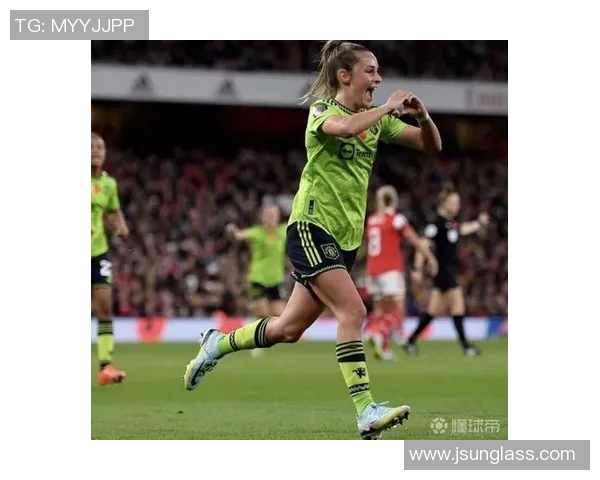 曼联女足球星的崛起与奋斗历程及她们对足球世界的影响 曼联女足球星的崛起与奋斗历程及她们对足球世界的影响