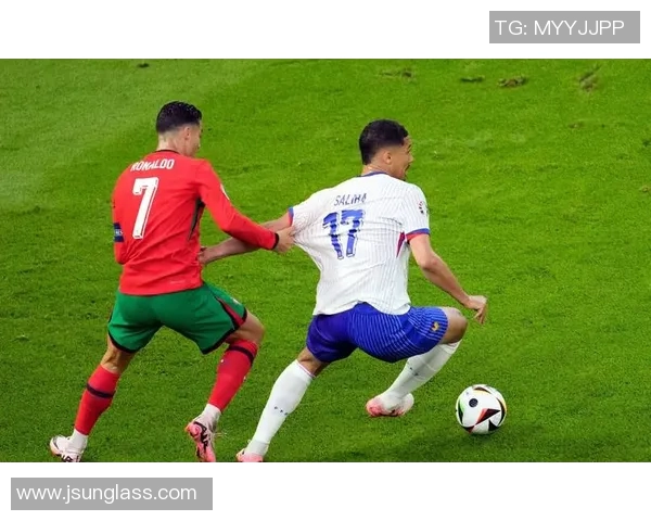 90后足球球星崛起与青春回忆 激励新一代球员奋勇前行